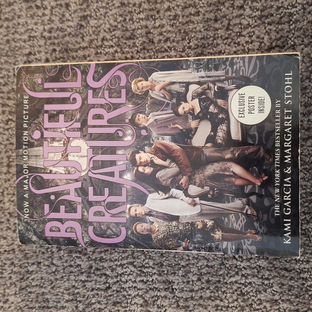 Beautiful Creatures by Kami Garcia and Margaret Stohl / includes poster